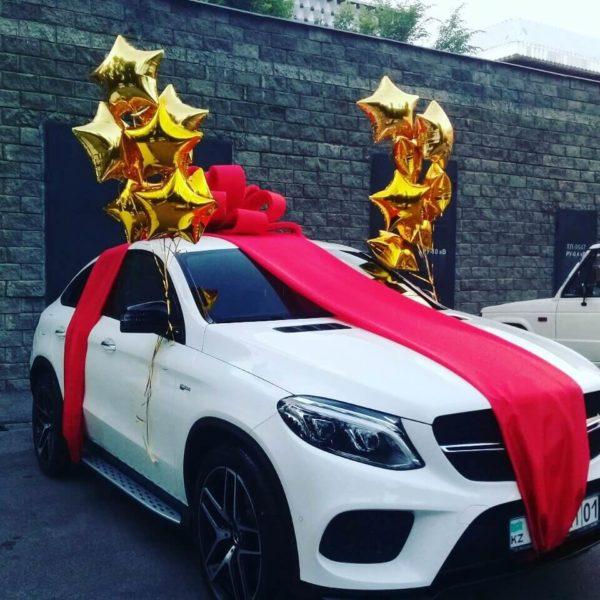 Звездный автомобиль"
